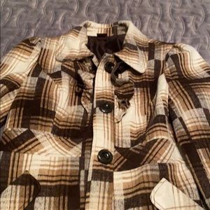 Beautiful mid-length plaid coat.